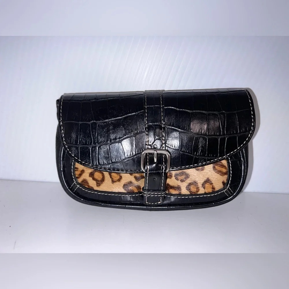 Croc embossed leather clutch buckle snap close‎ calf hair accent front panel 7X4
